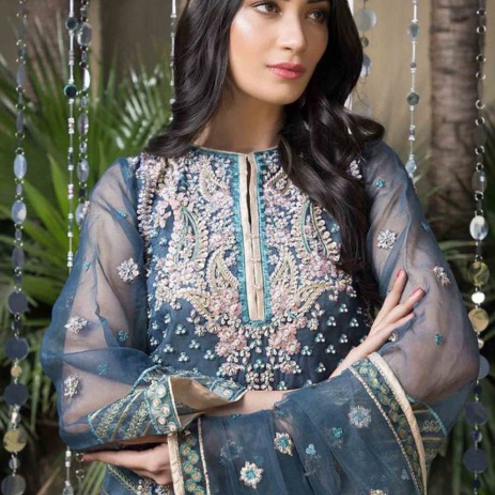 Beautiful  NWT Teal Embroidered Salwar L - Picture 3 of 6